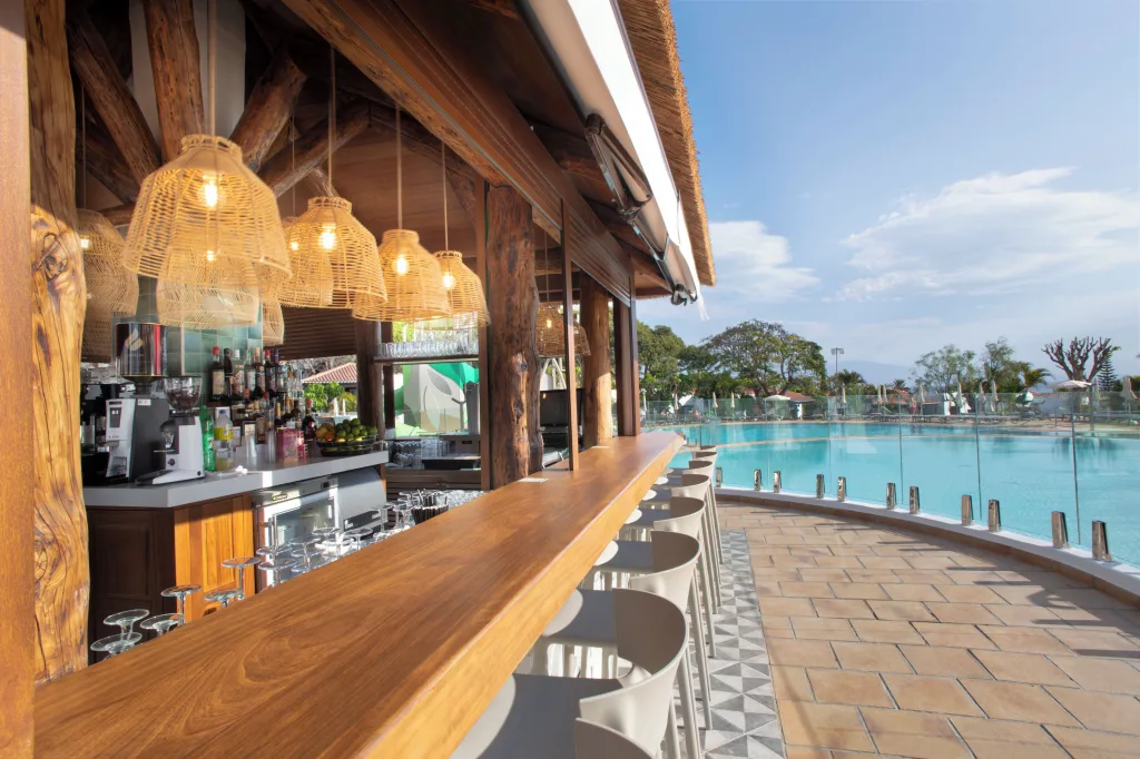 Jardin Tecina Poolbar